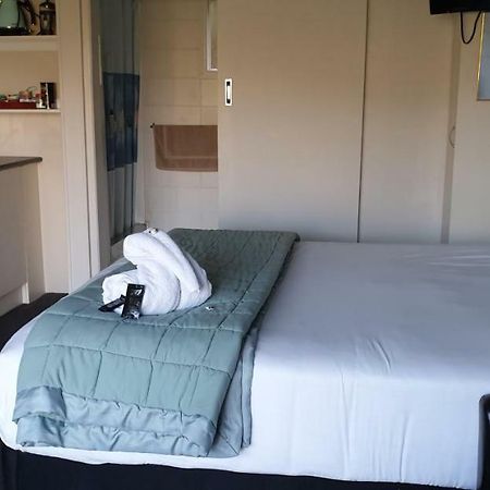 Mokau Motels Exterior photo